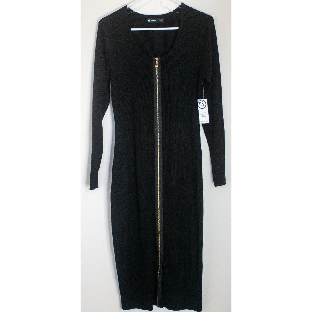 Black Fashion to Figure sweater dress w/ zipper